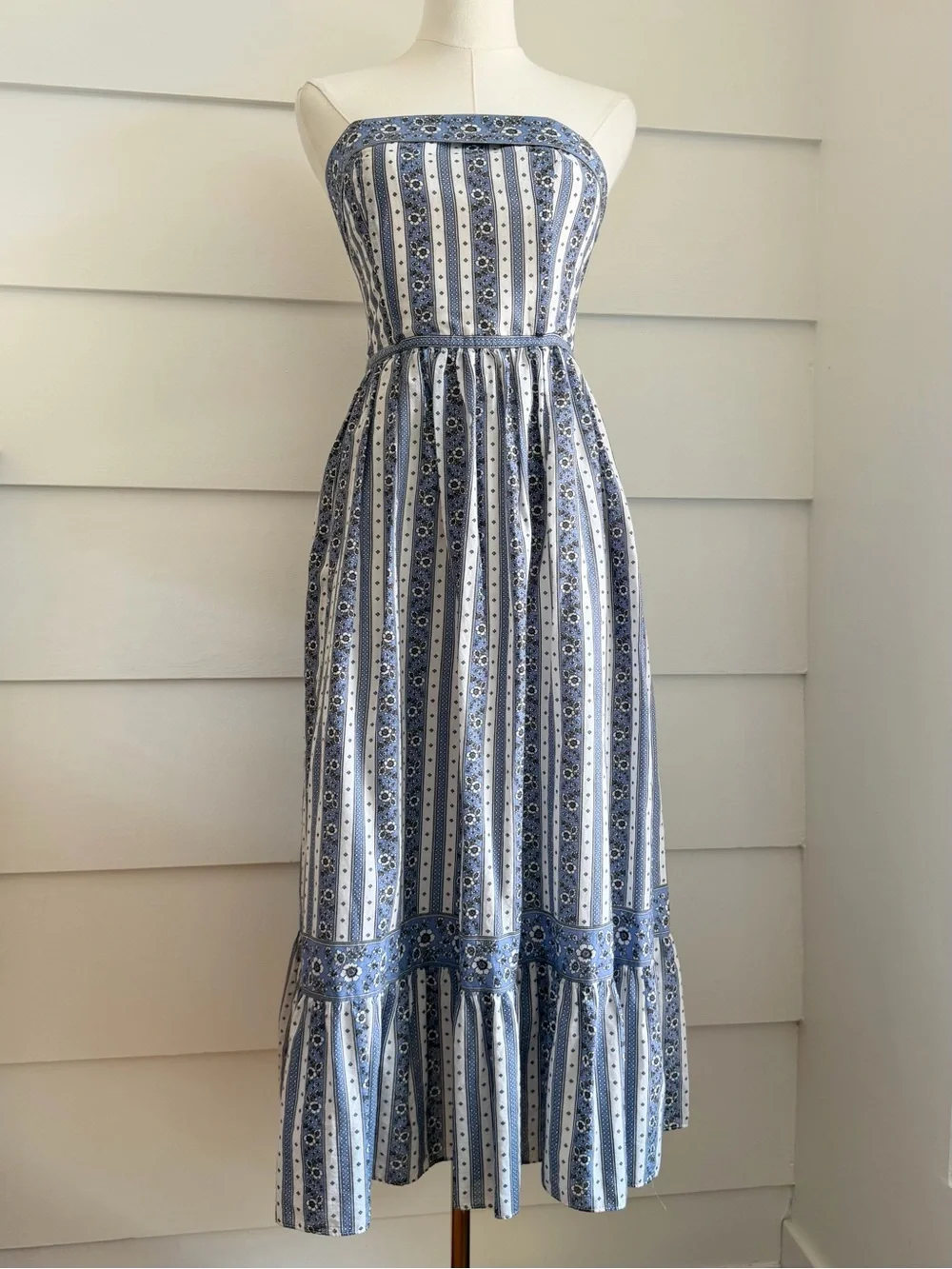 Max Studio Strapless Midi Dress in Blue Heritage Ribbon size S